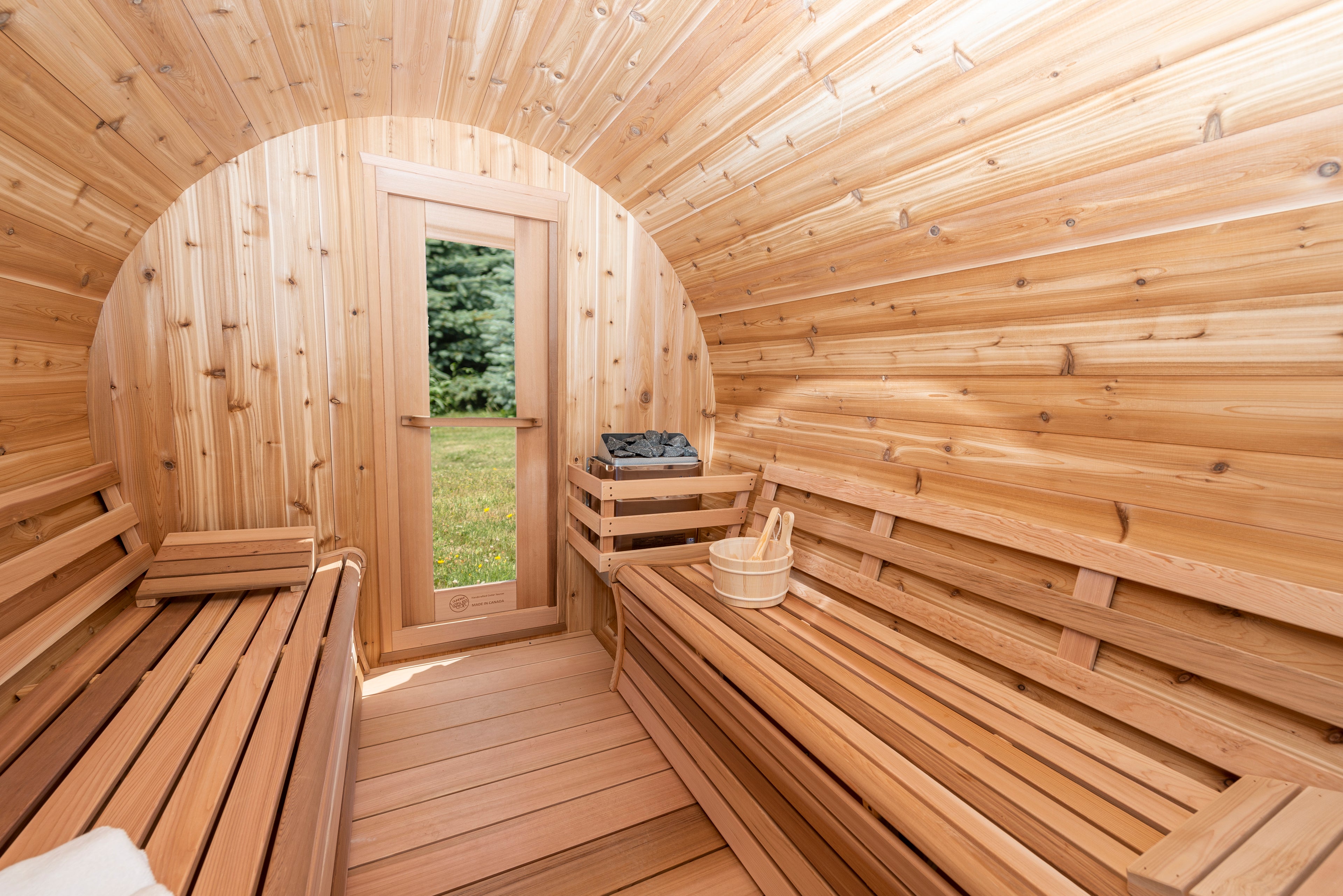 Red Cedar Panoramic Barrel Sauna