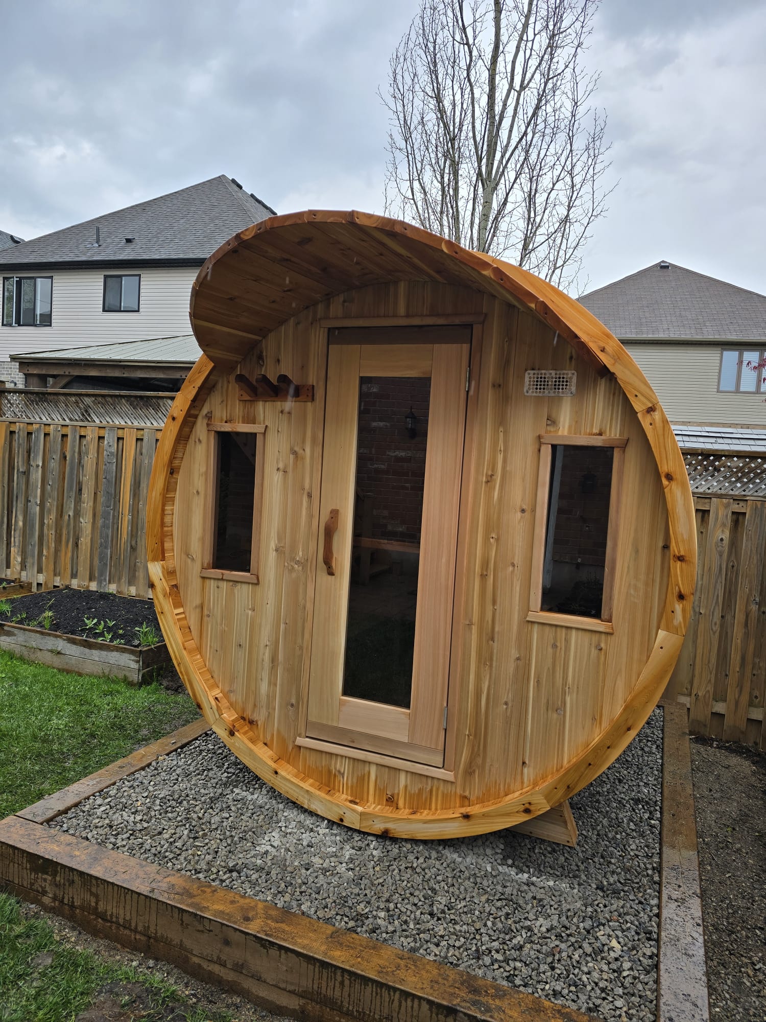 Red Cedar Panoramic Barrel Sauna