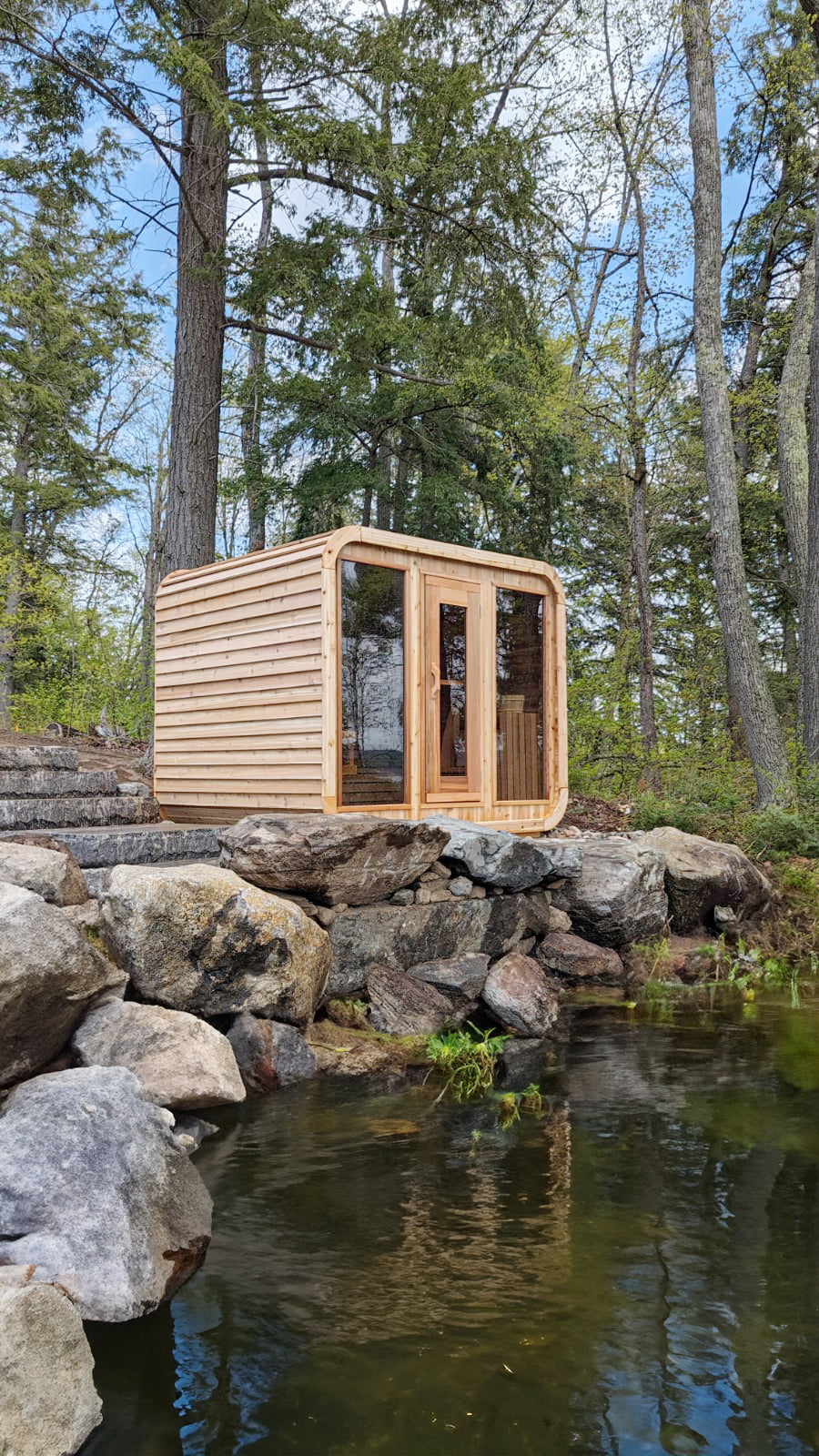 Red Cedar Luna Sauna