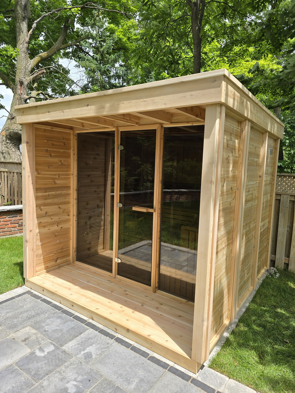 Pure cube 670 sauna with porch