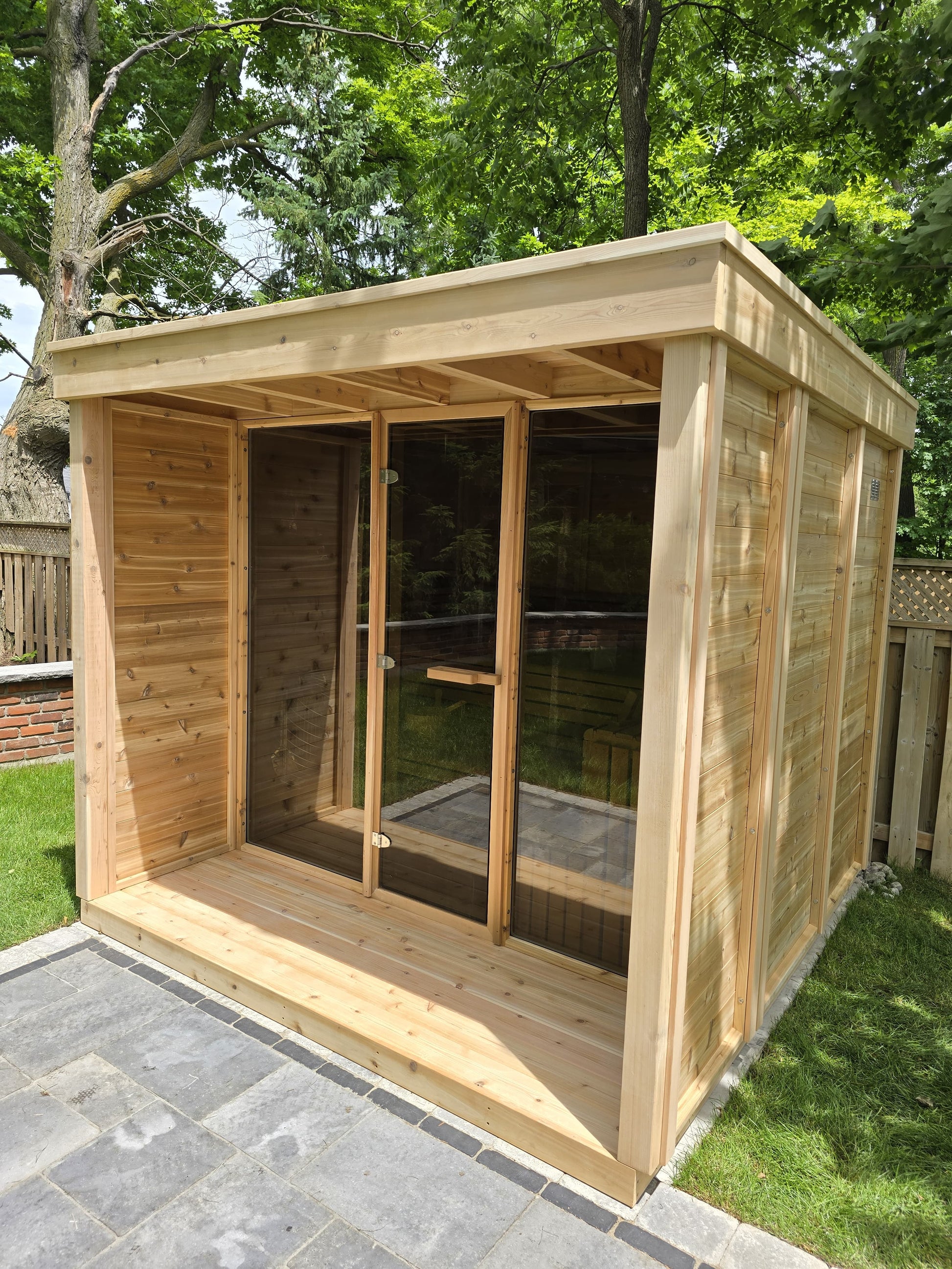 Pure cube 670 sauna with porch