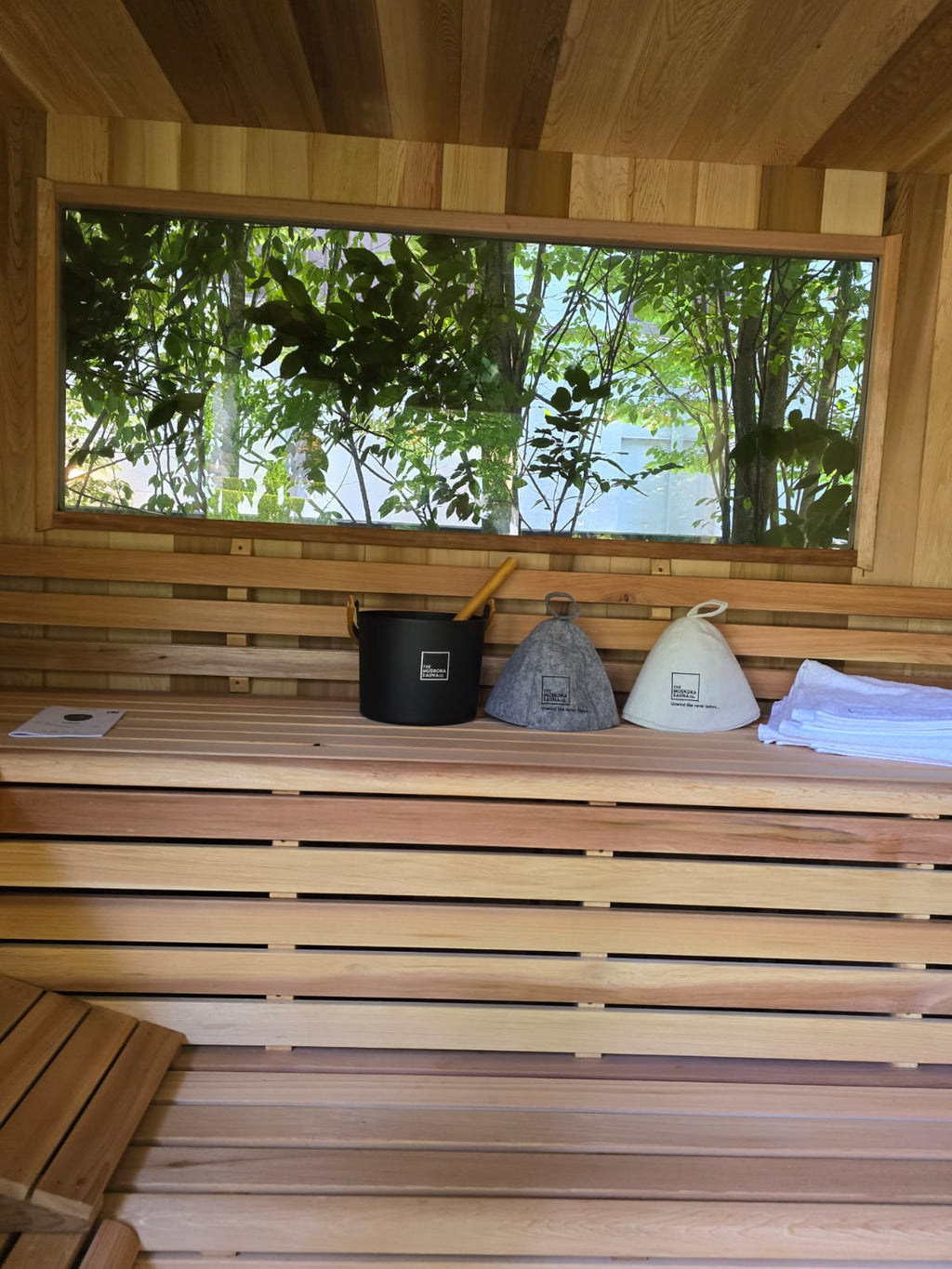 red cedar luna sauna back window view