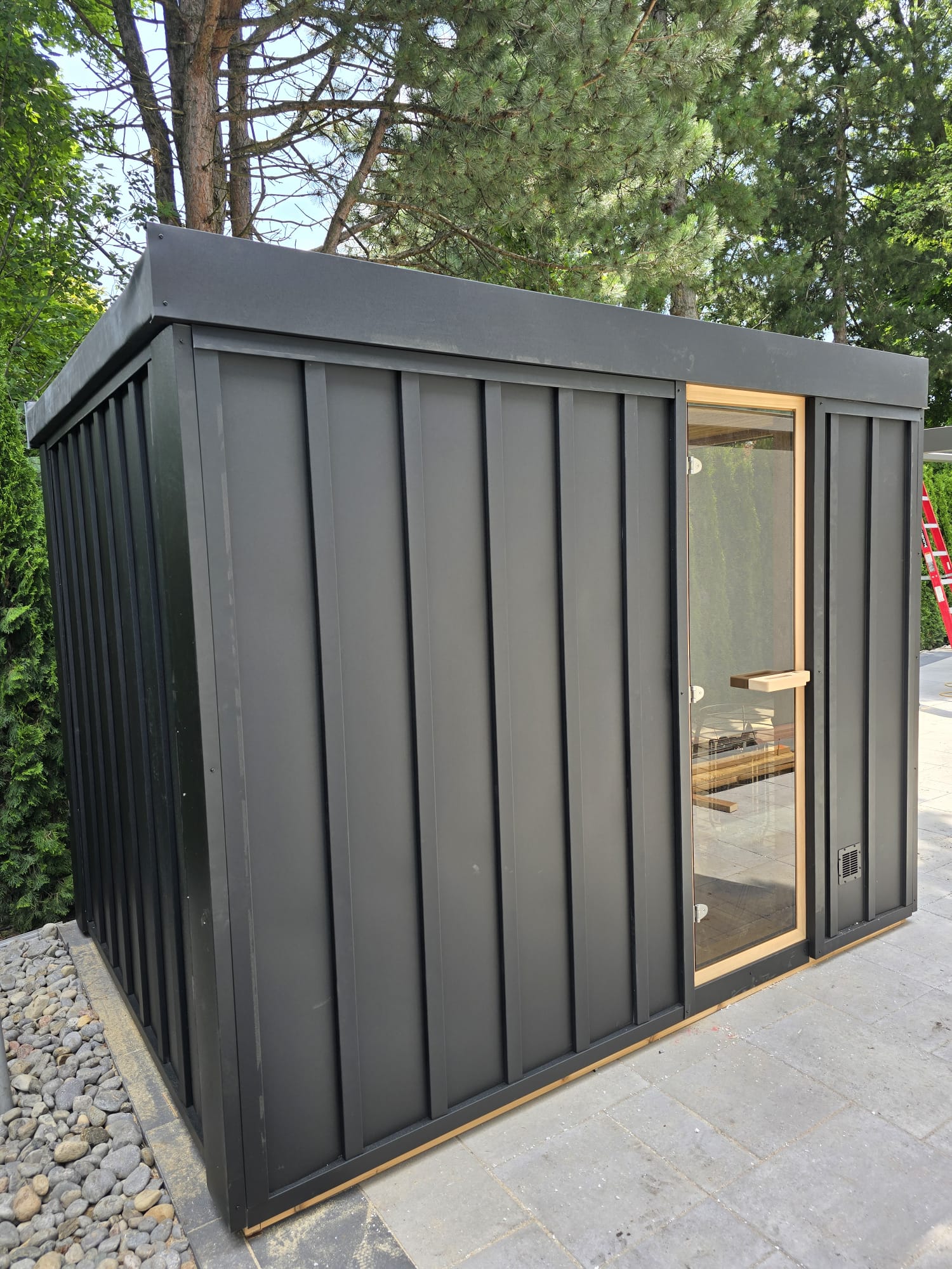 Pure Cube Neptun sauna siding