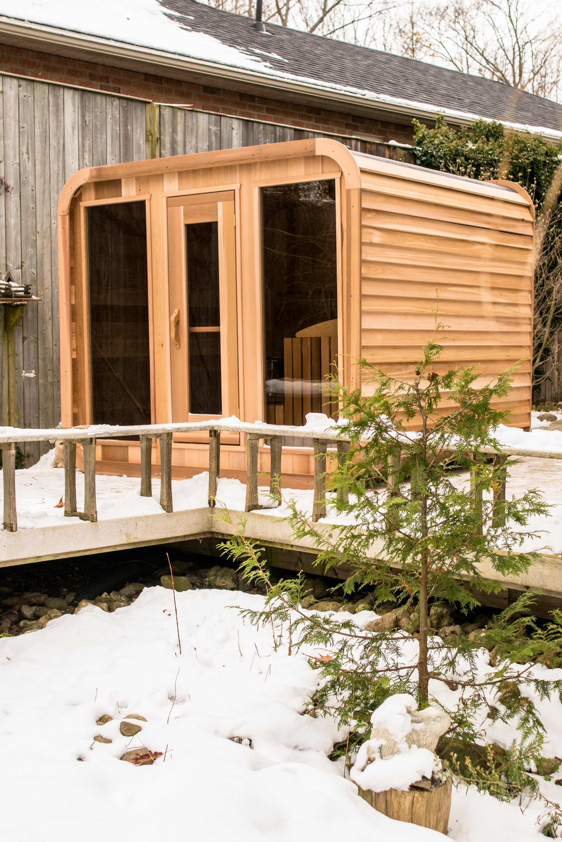 Red Cedar Luna Sauna